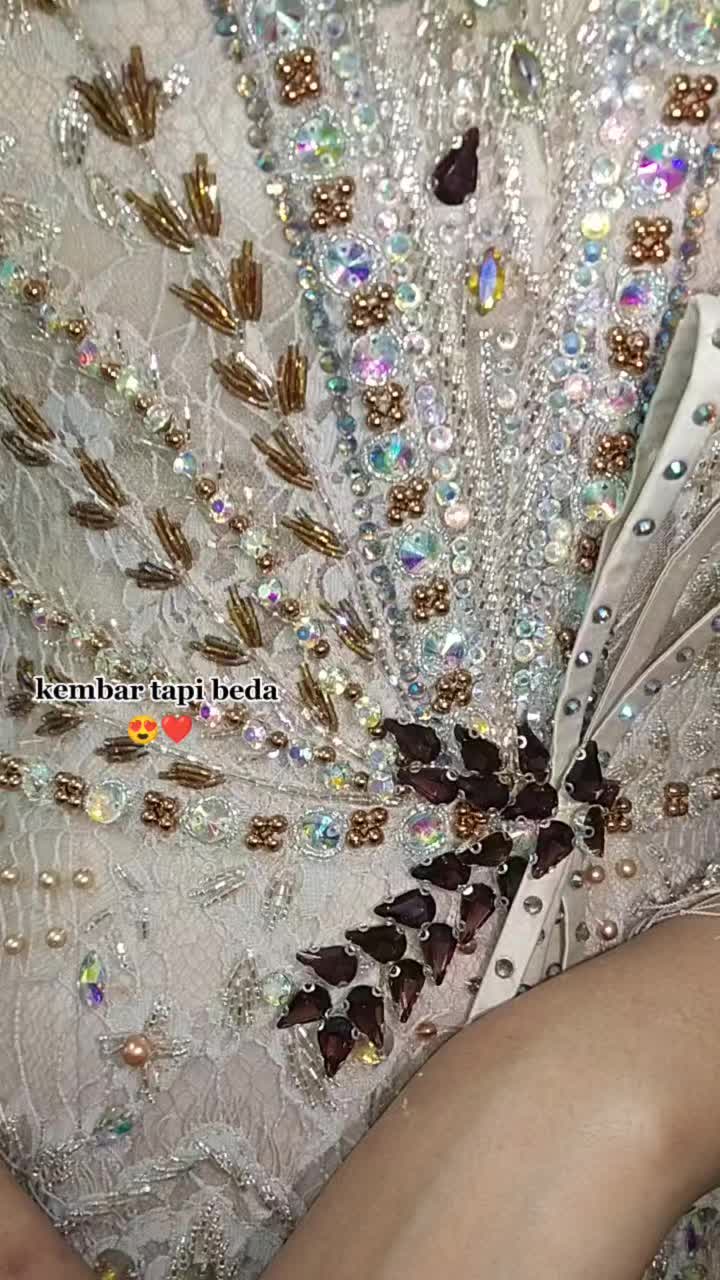 @Binaria kebaya