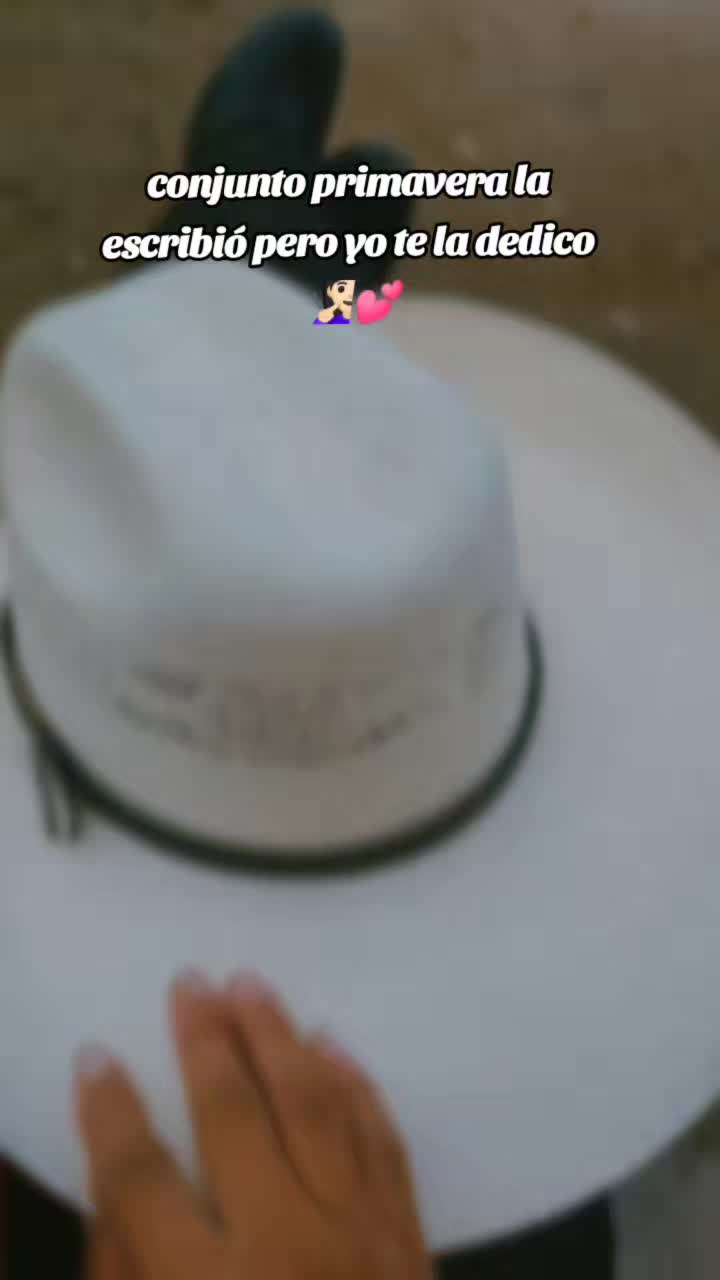 @🦋