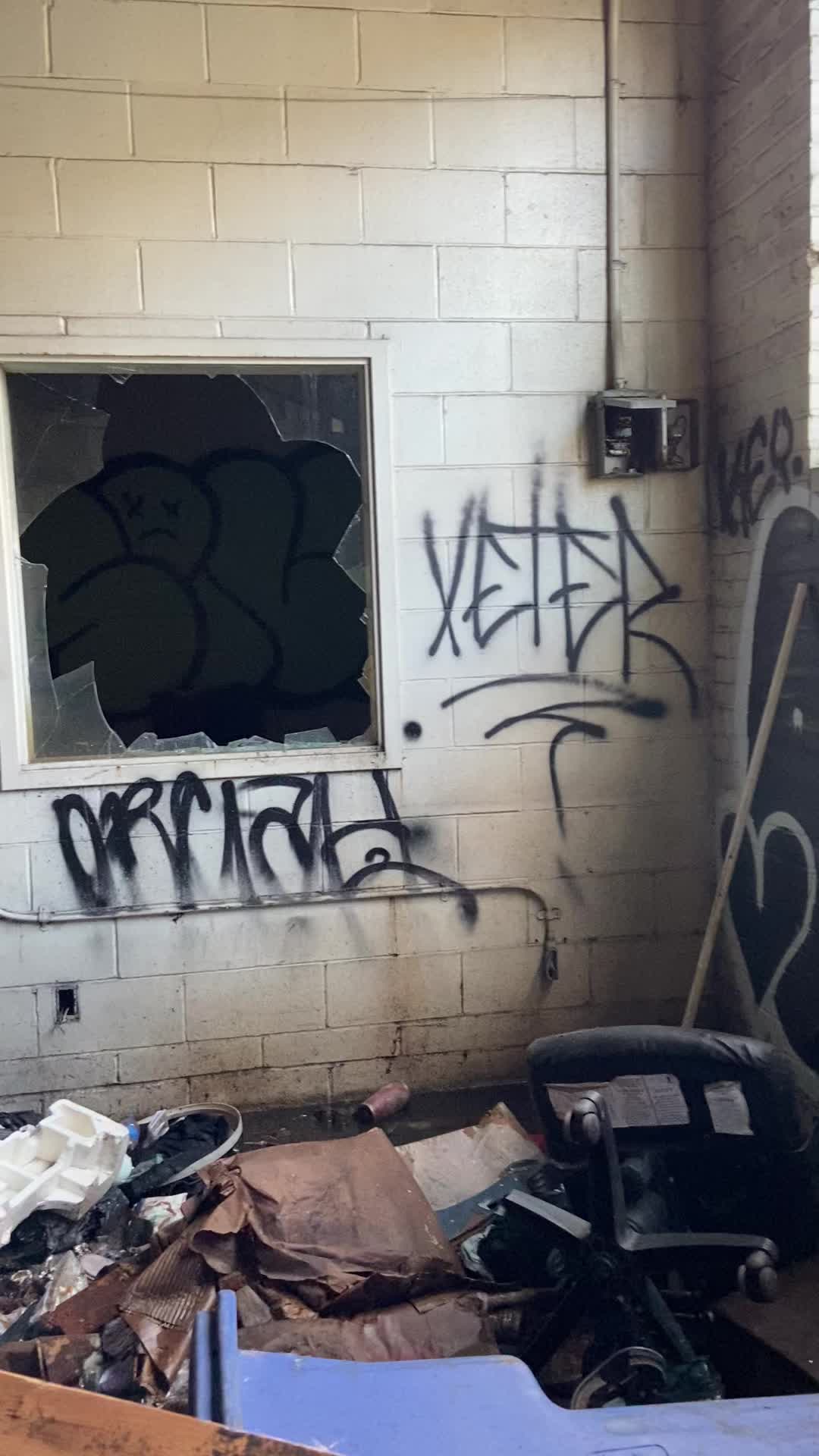 @📍