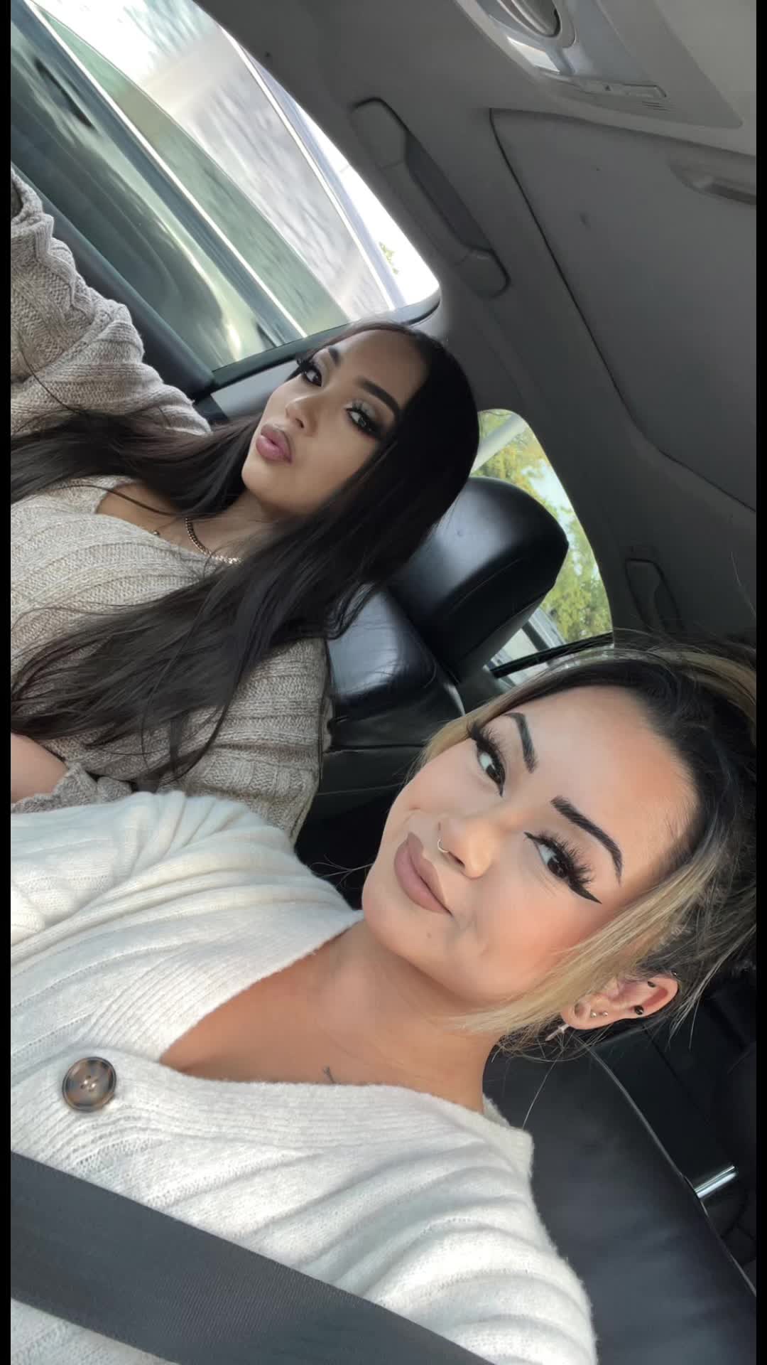 @Nikki.