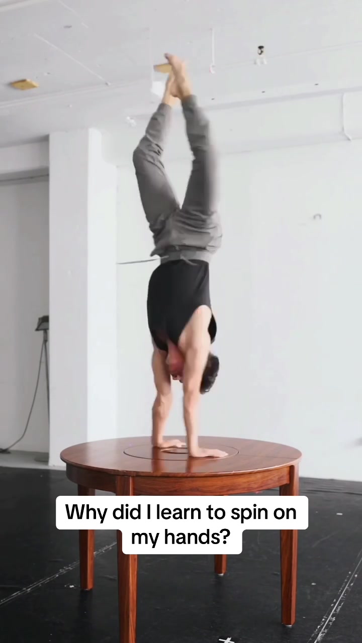 @Nicolastanding