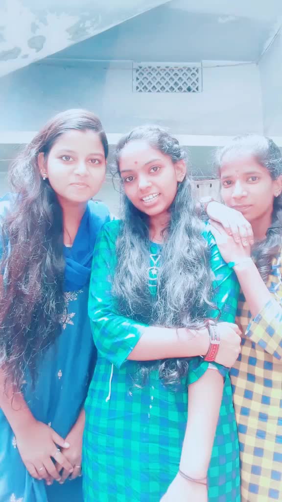 @natural beauty vidya