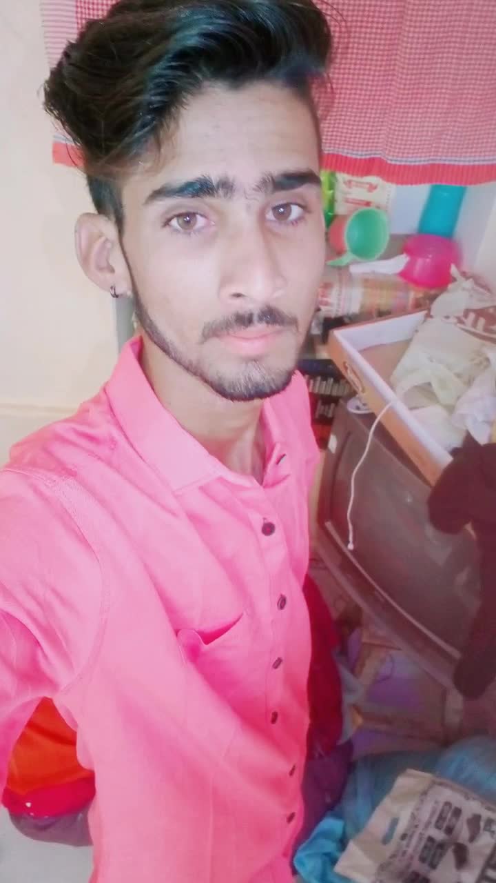 @Rj06 wale Meena ji😈