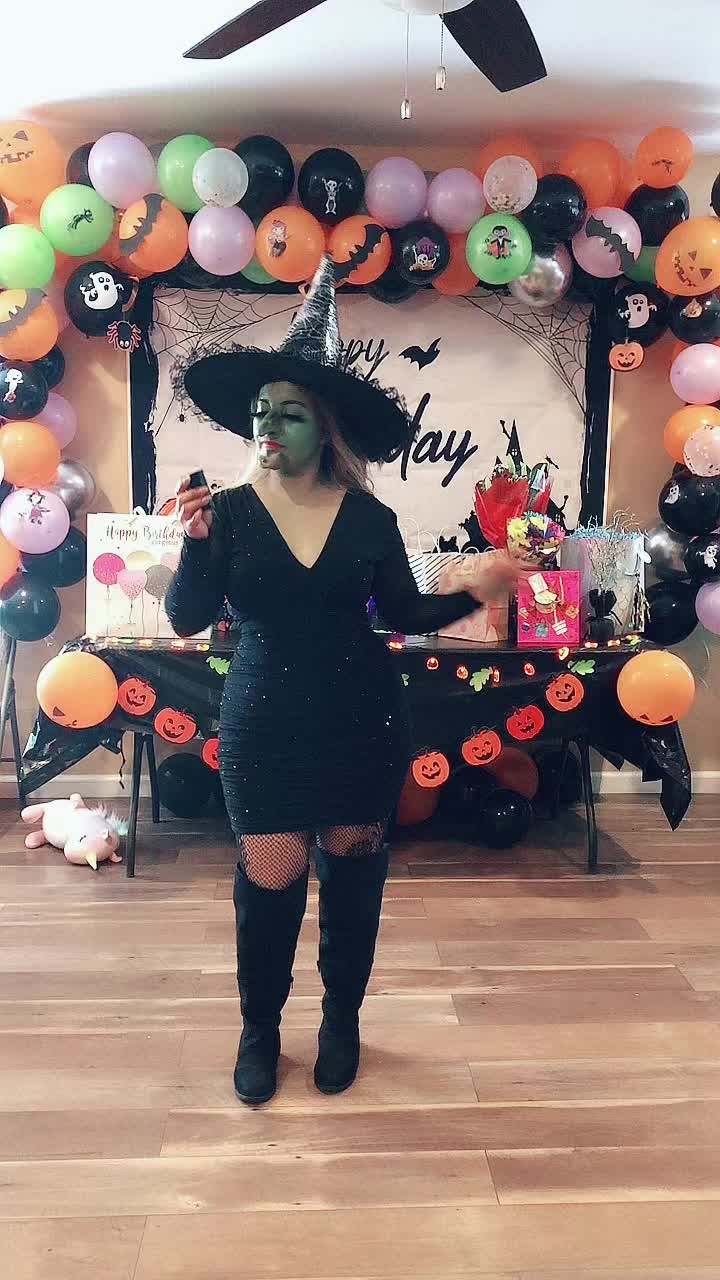 @La Perrona