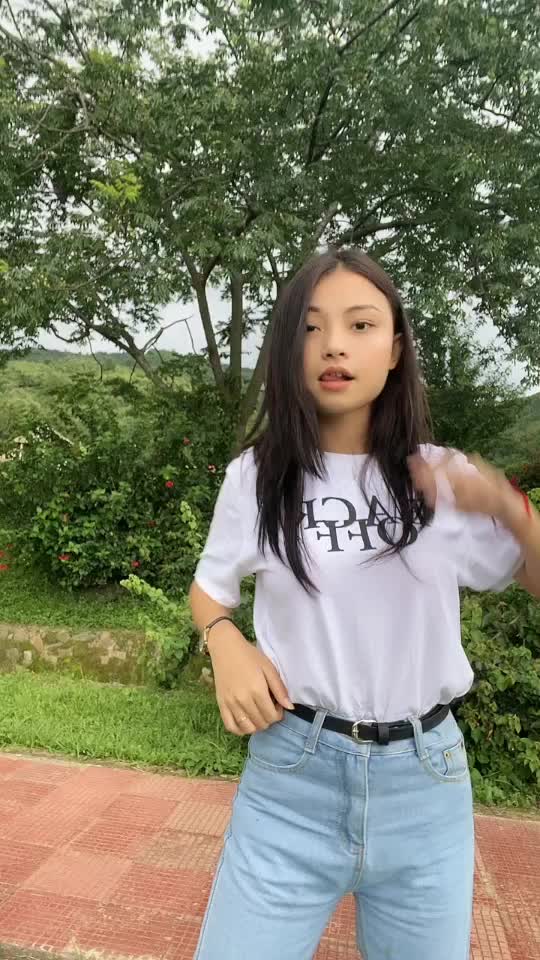 @&bull;K H U C Y&bull;