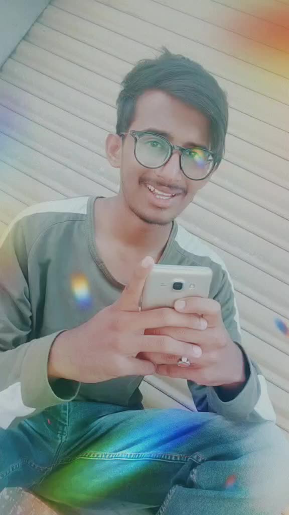 @Chandhu Royal's