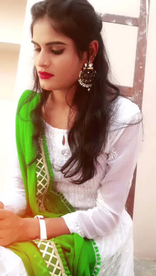 @Moni princess 👸