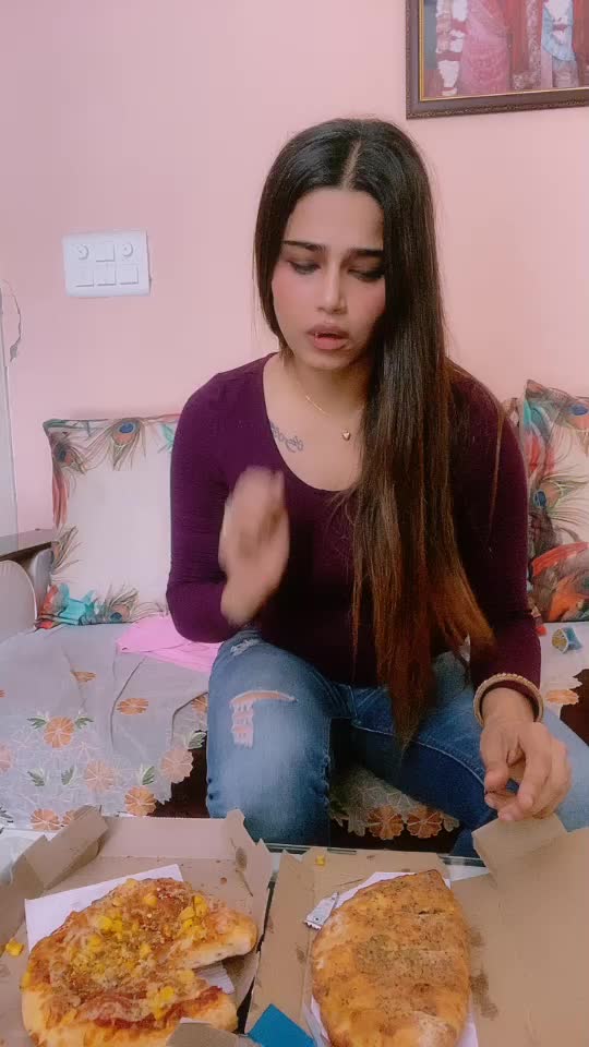@PRIYANKA💫