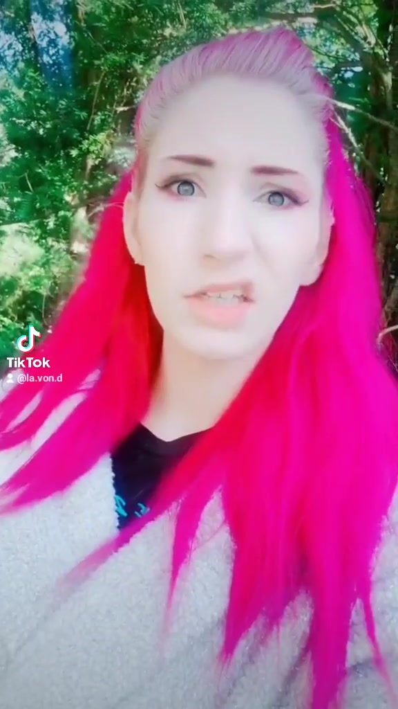 @S.Von.D