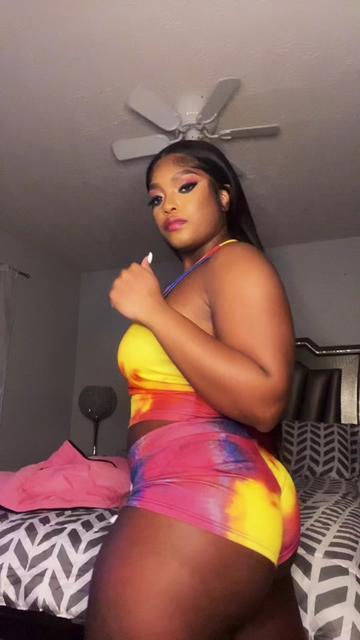 @sheiskatalina