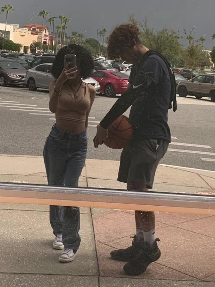@🤍