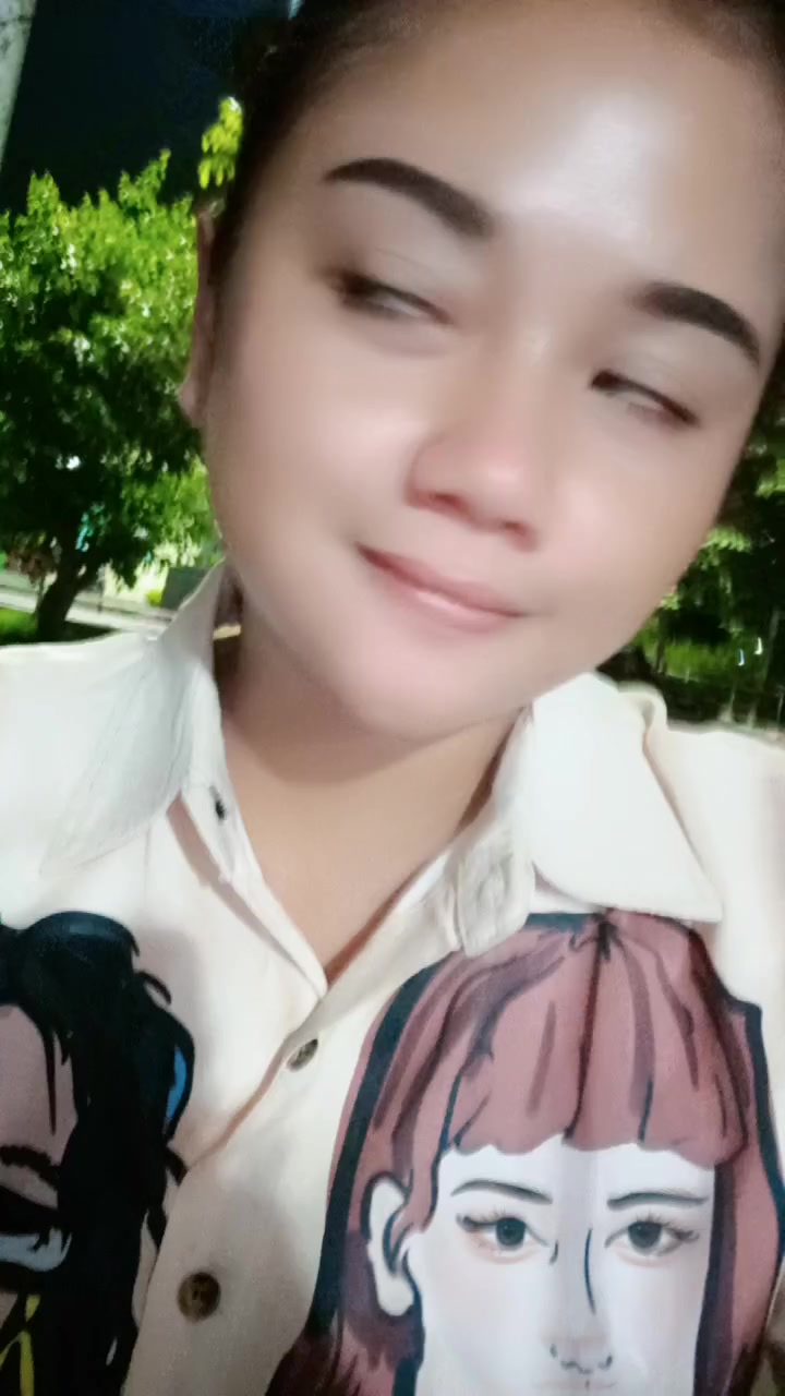 @Putri_hkjing