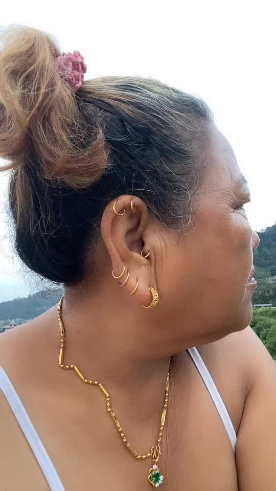 @meera gurung