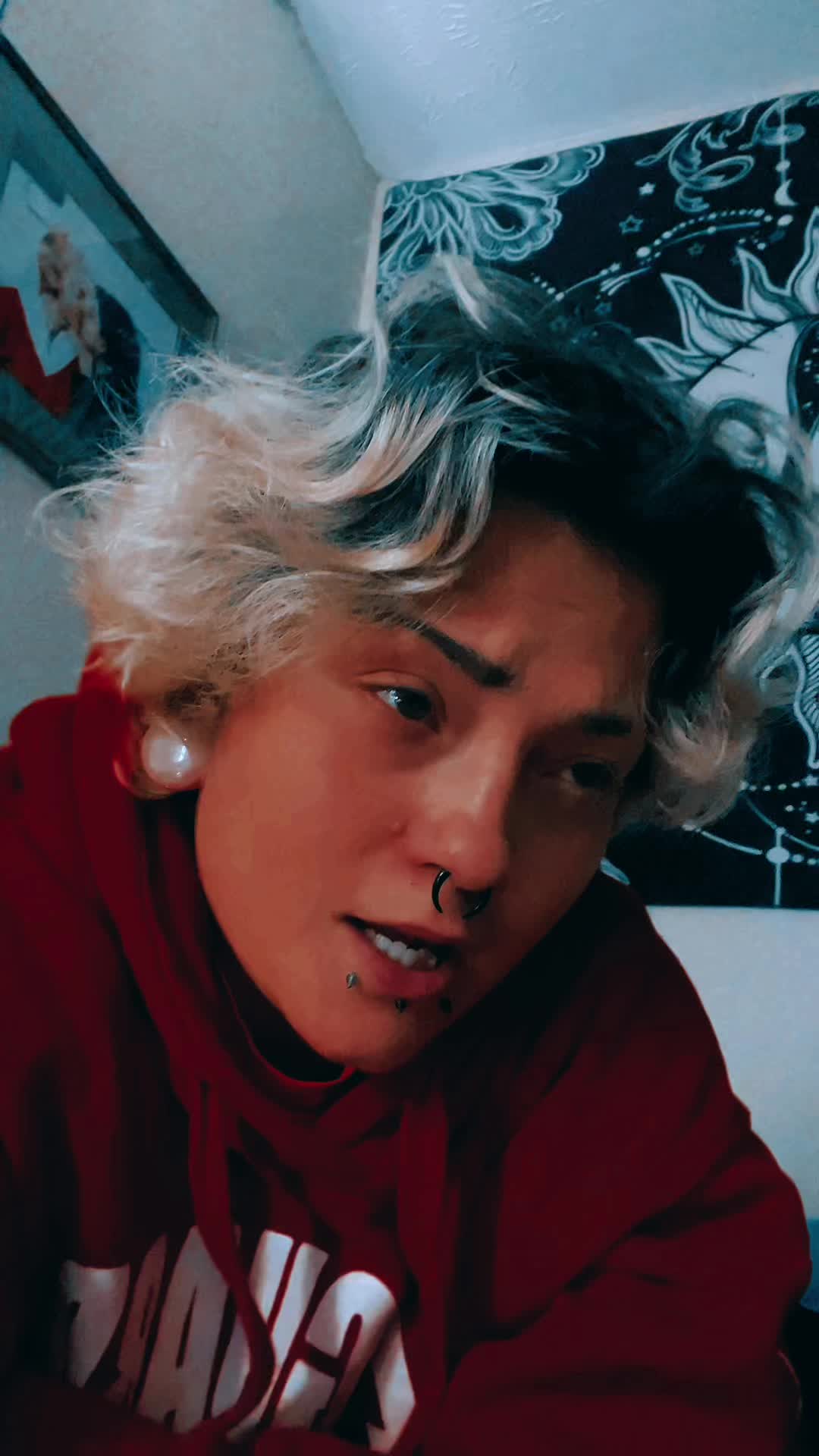 @👑