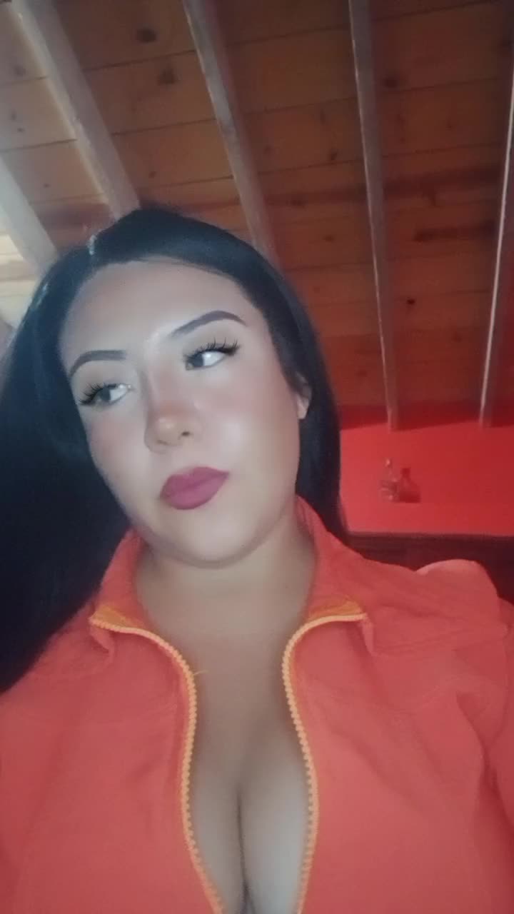 @Nataly Escalante👑