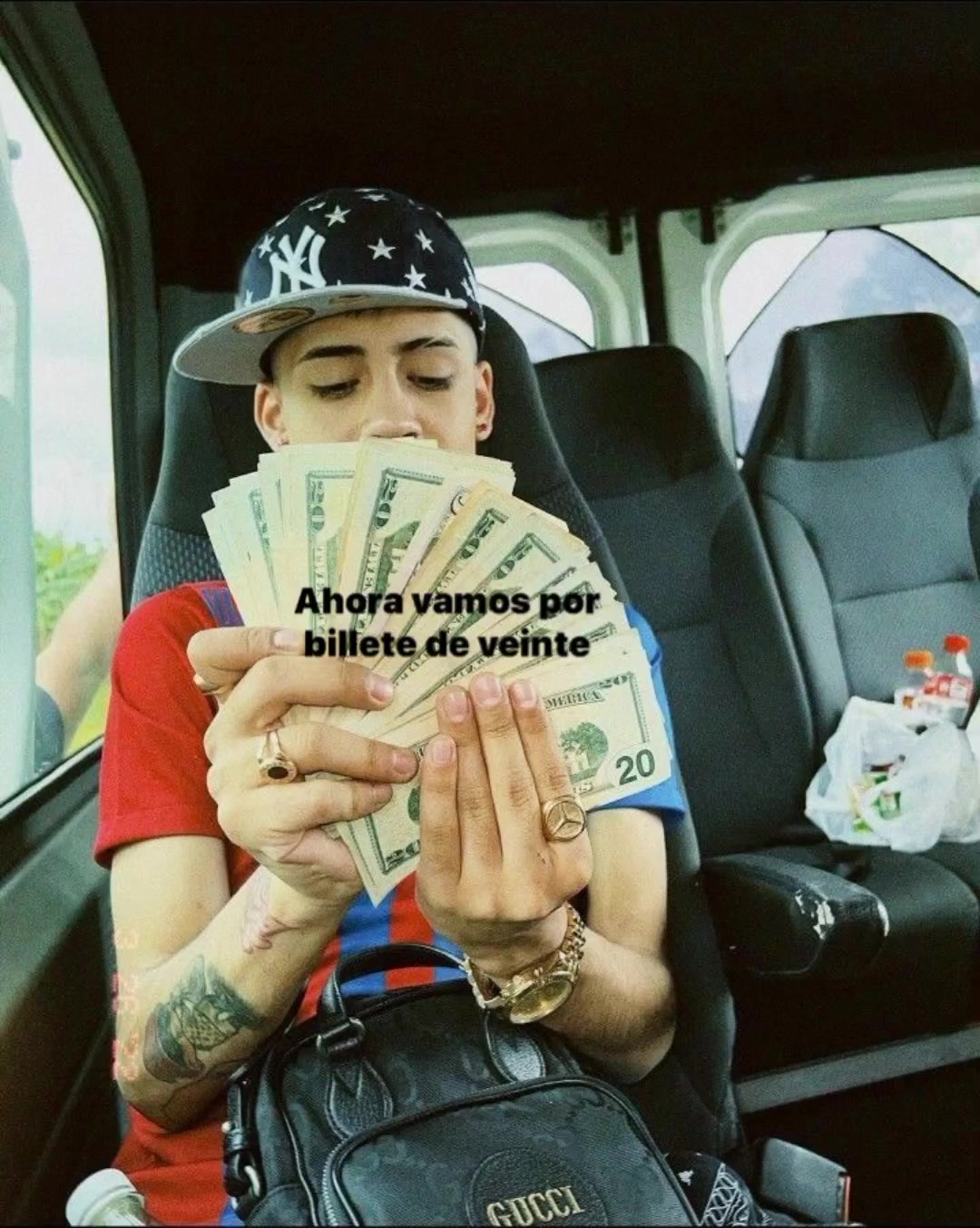 @🎧...