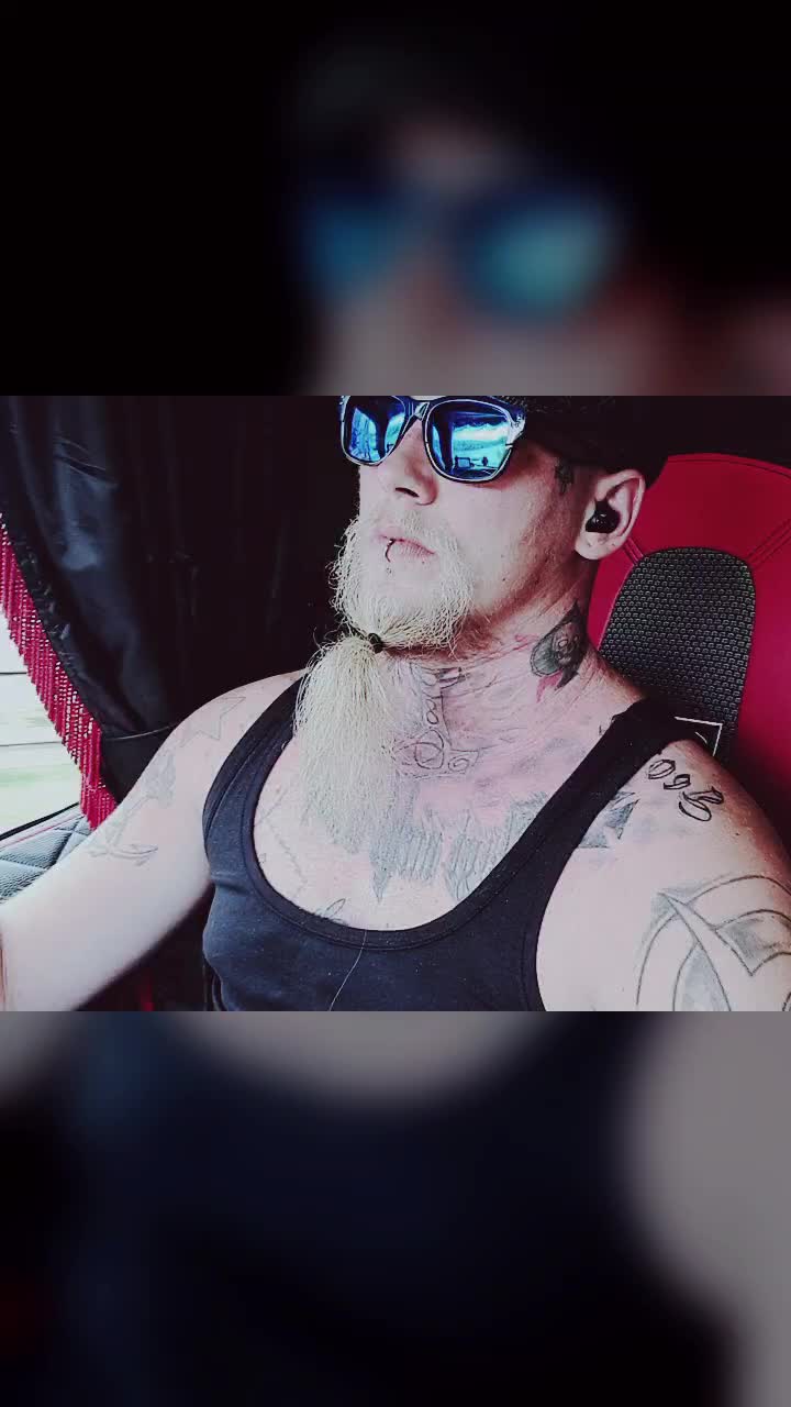 @Truckerbasti88