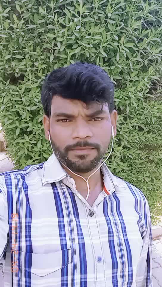 @యన్. విజయ్