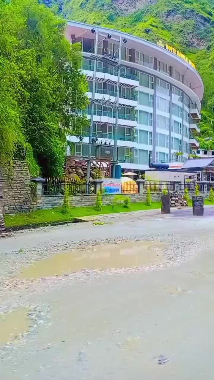 @Suman Poon782