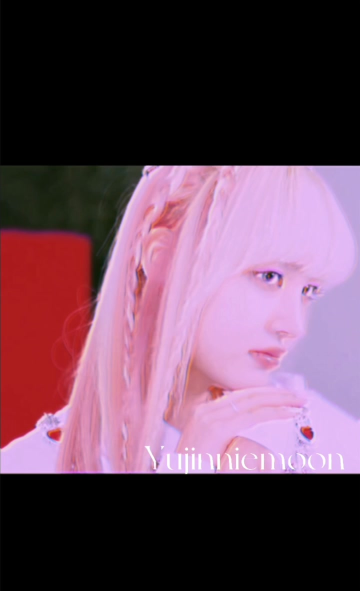 @Yujin