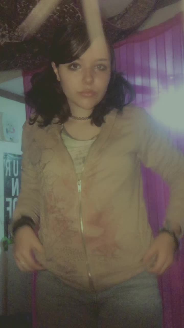 @4c1d1nmy3y3z_