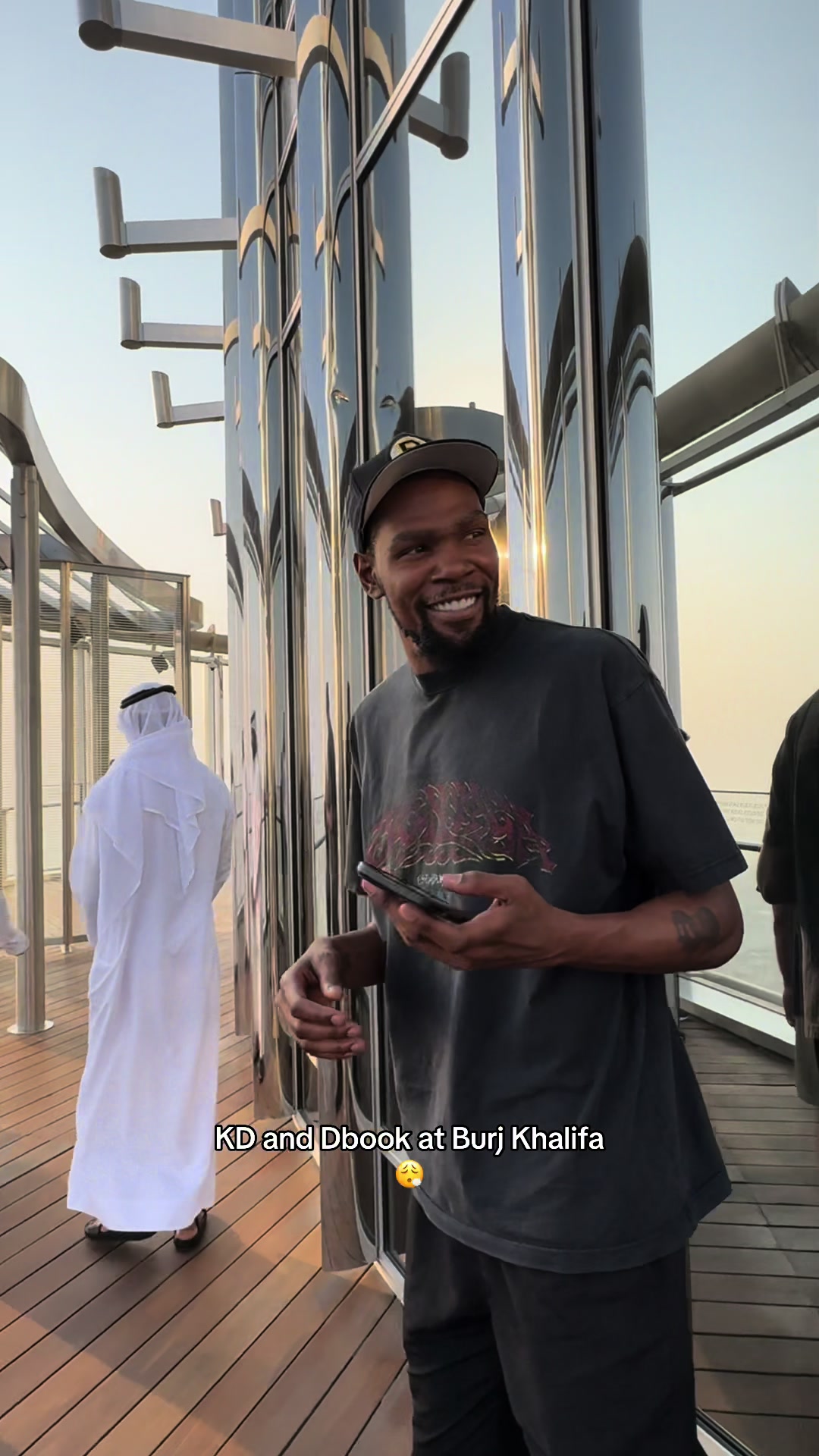 @Visit Dubai