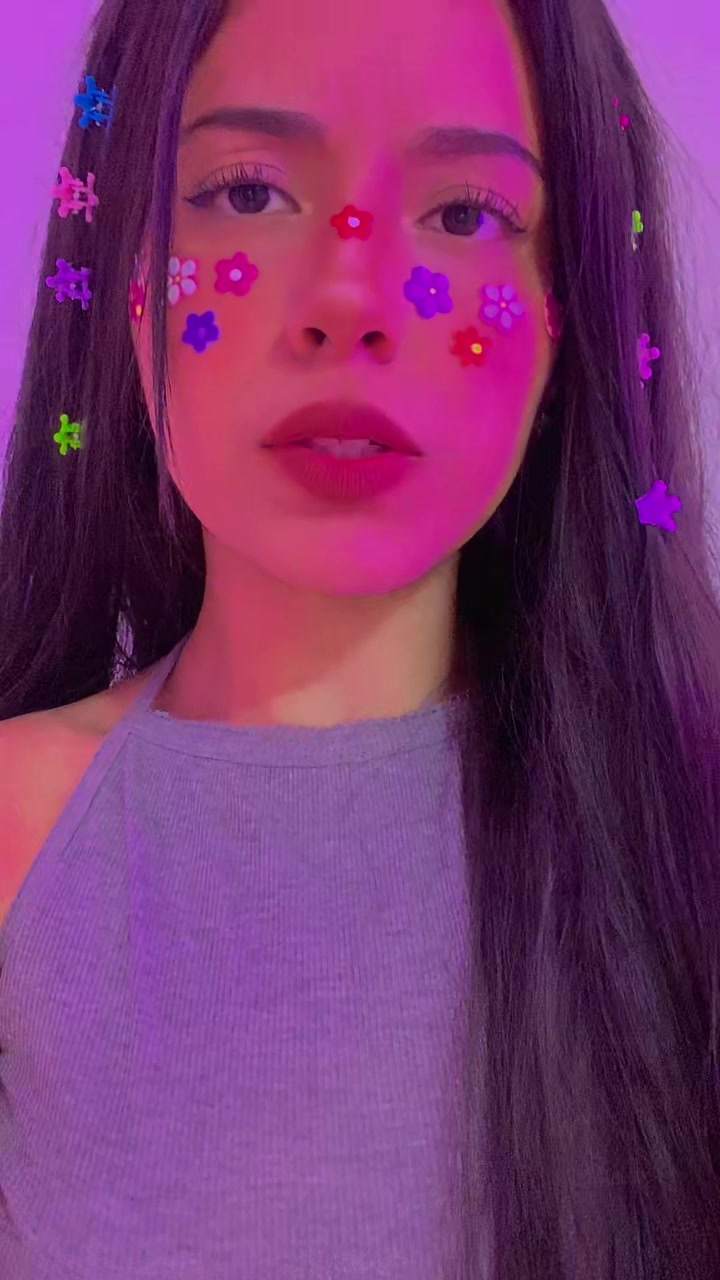 @d a n i e l a