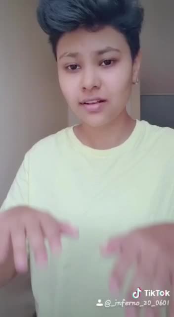 @👑 Riya 👑