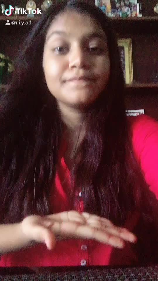 @RIYA 👑