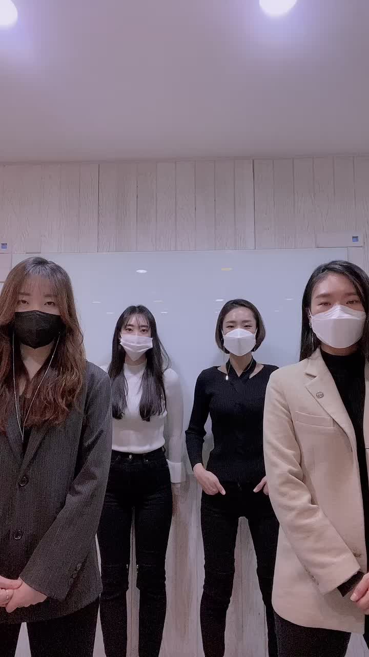 @줄리아_인영
