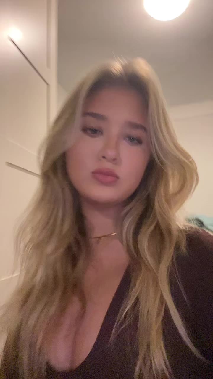 @L E X