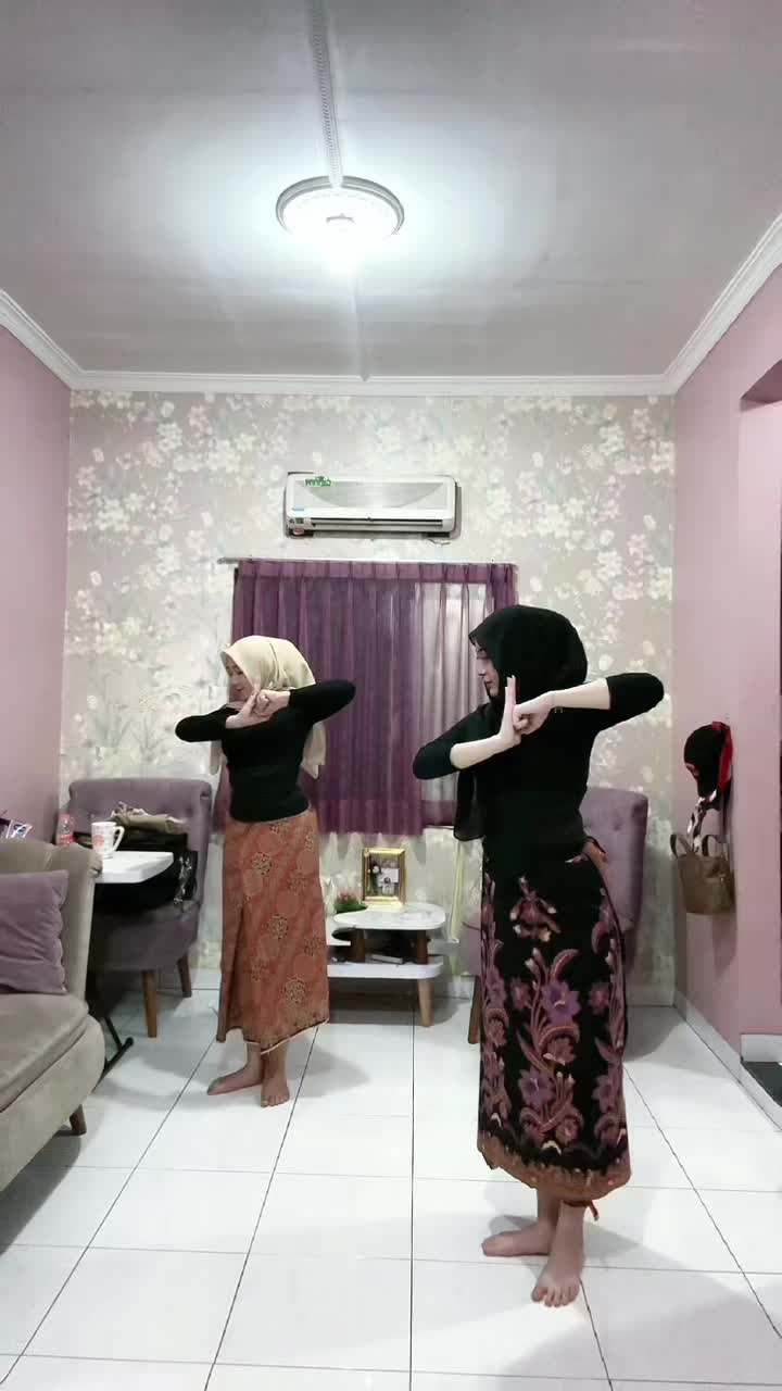 @evaanurr