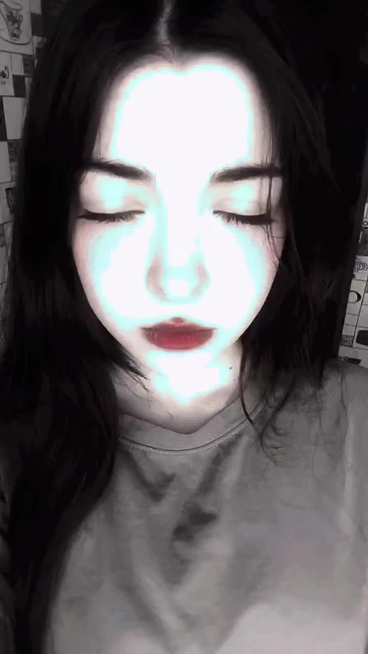 @....