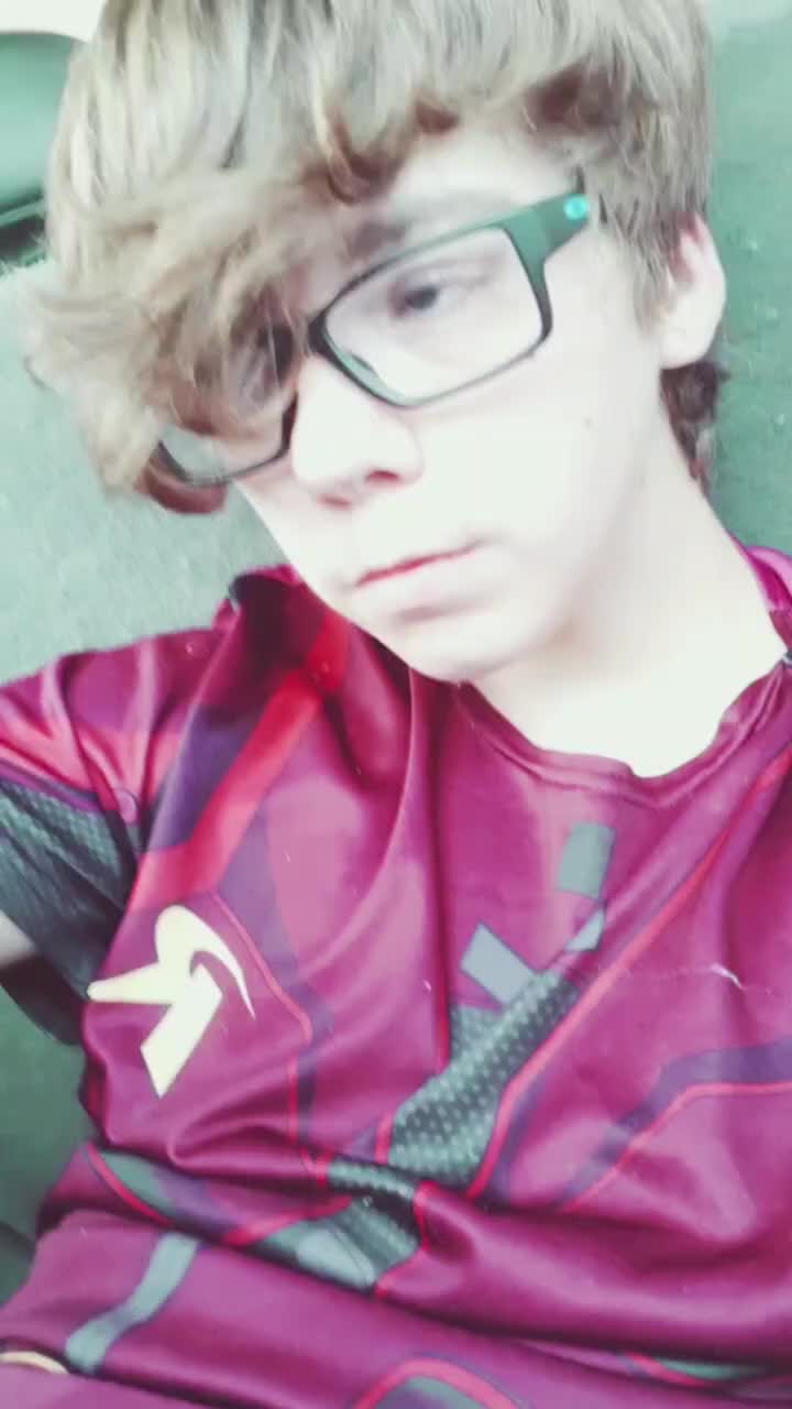 @UndeadCosplayer