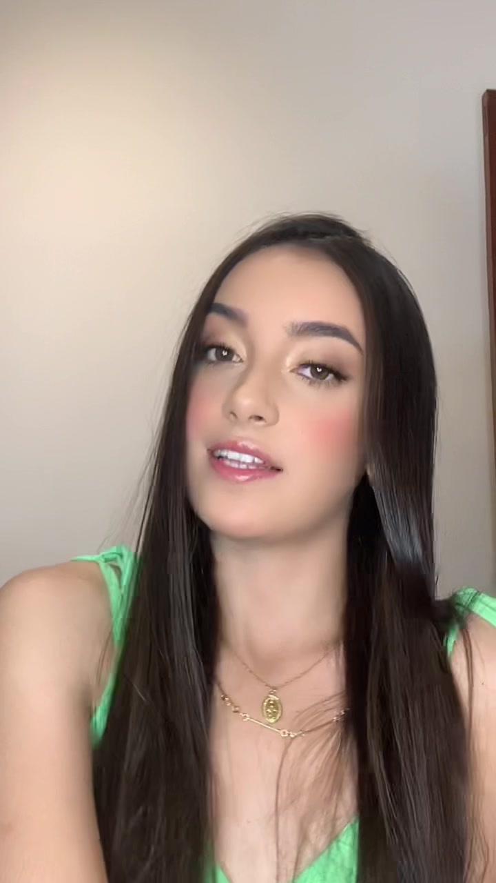 @laizqueiroz