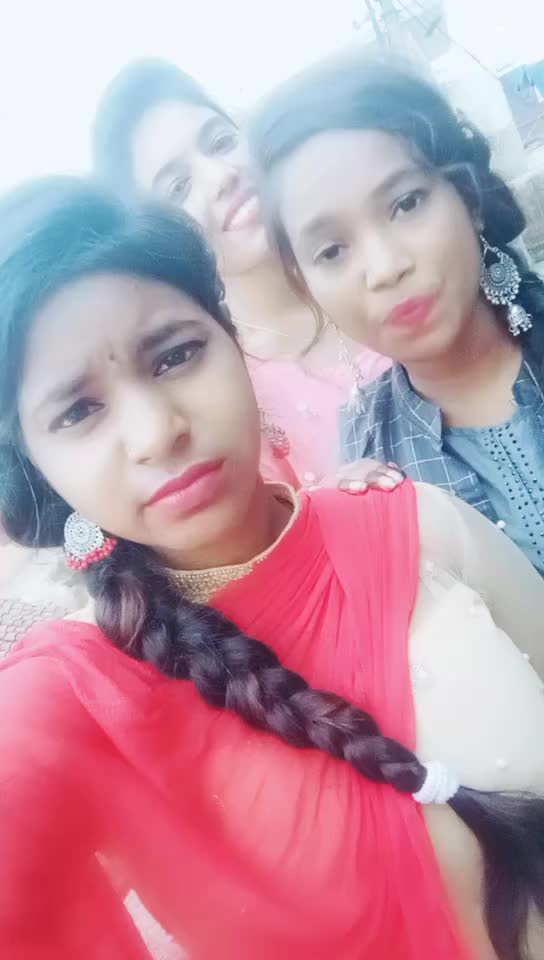 @Aarti_manikpuri😘