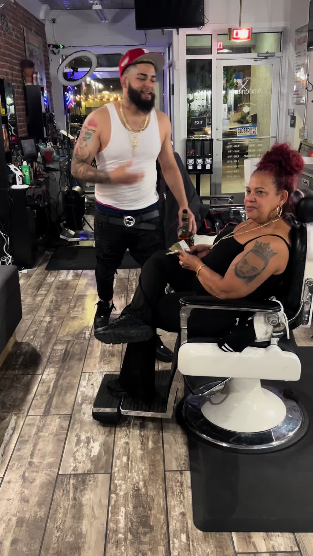 @🇩🇴_elprimobarbershop💙