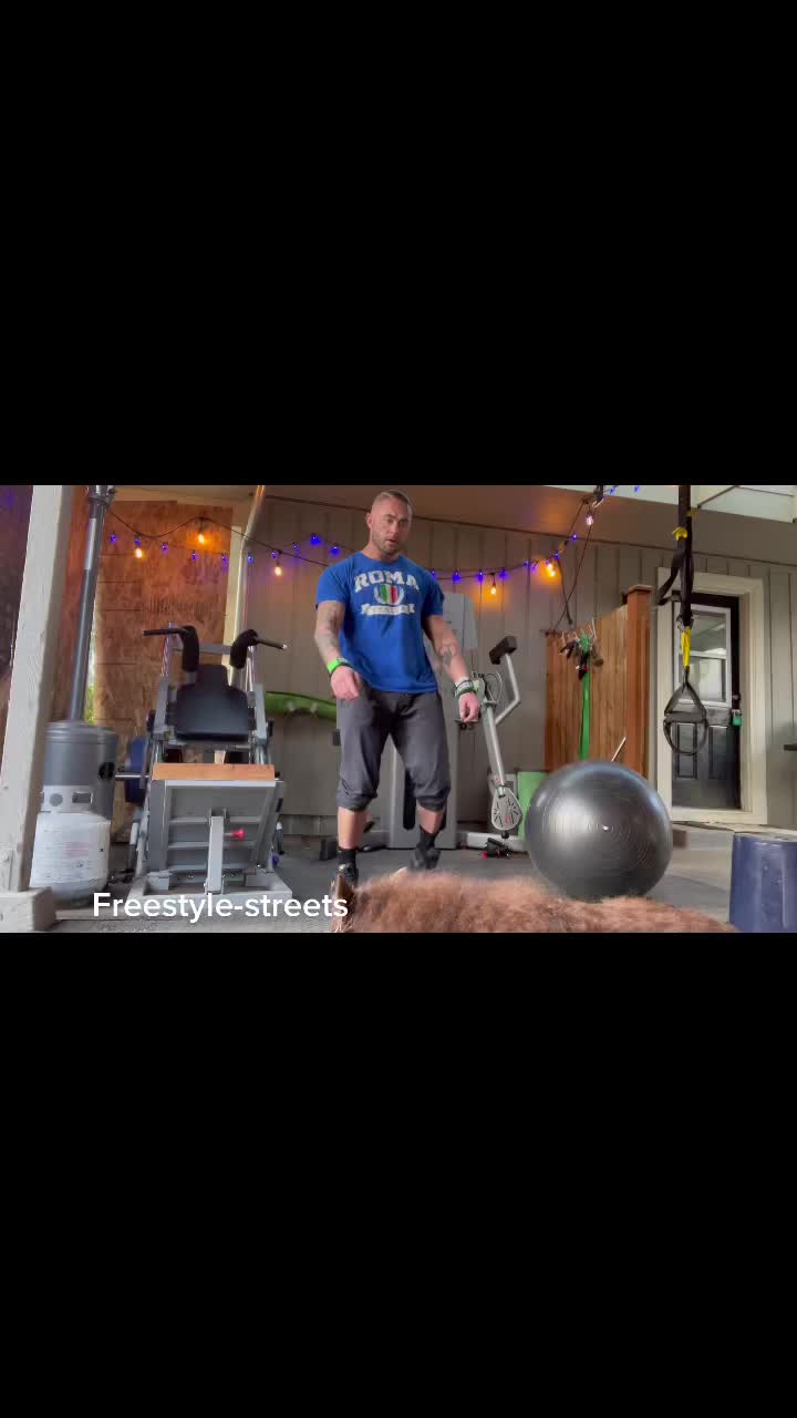 @The.dancing.bodybuilder