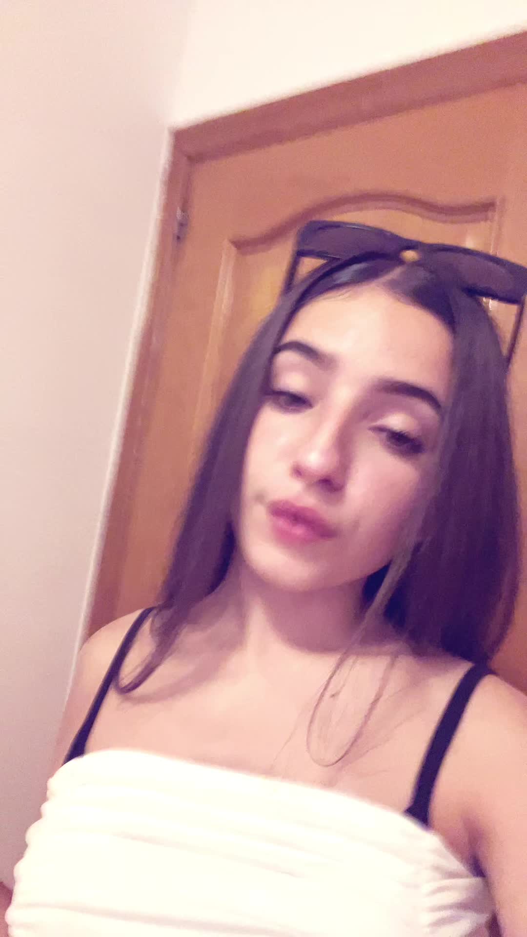 @◼️claudia◼️
