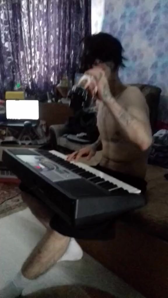 @я впадаю в кому 2💊🥀@