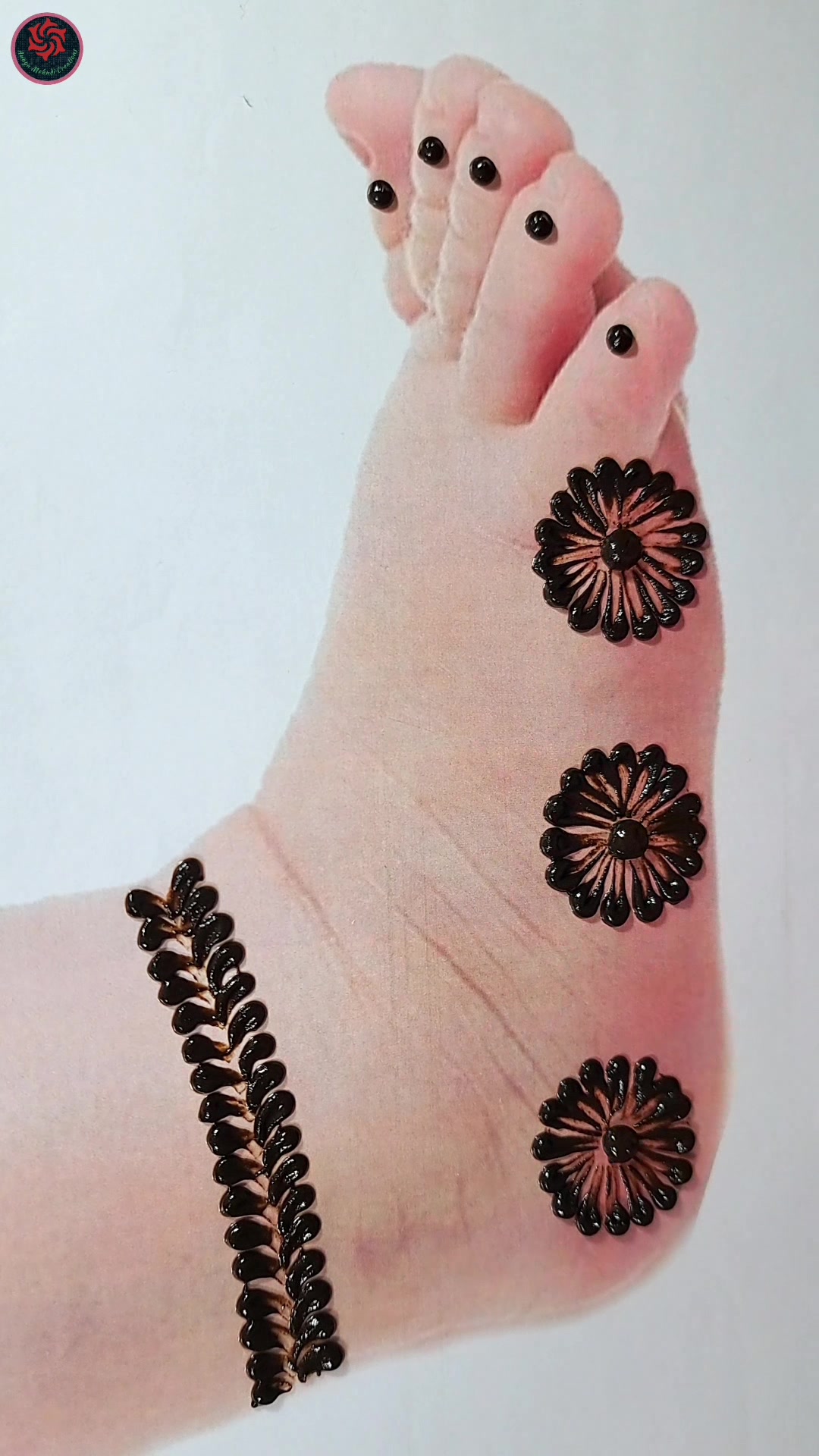 @Anaya Mehndi Creations