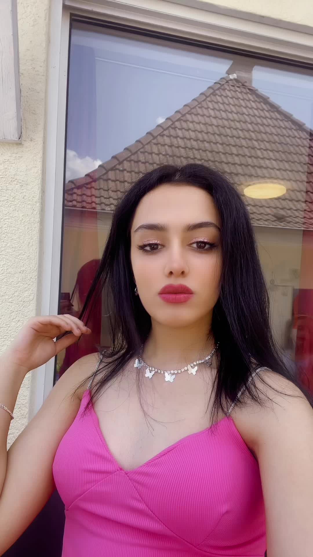 @sara