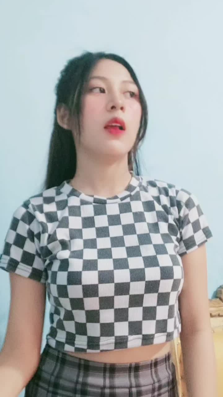 @🦋