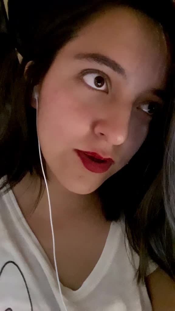 @Marianaaa.