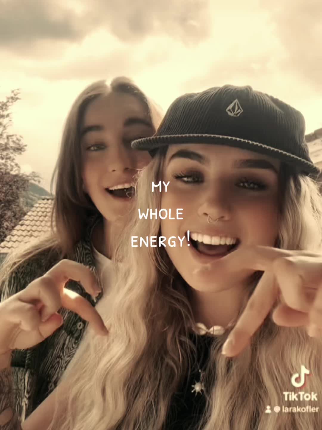 @Lara🖤