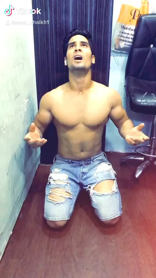 @arya_shaikh