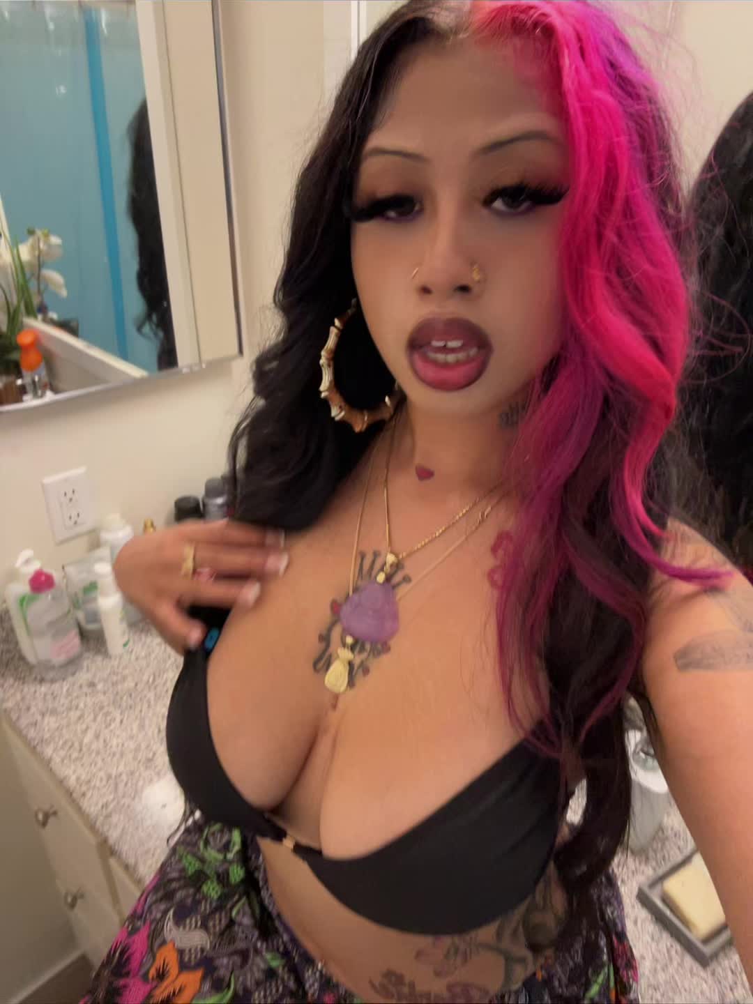 @thaprettiestbarbiiie
