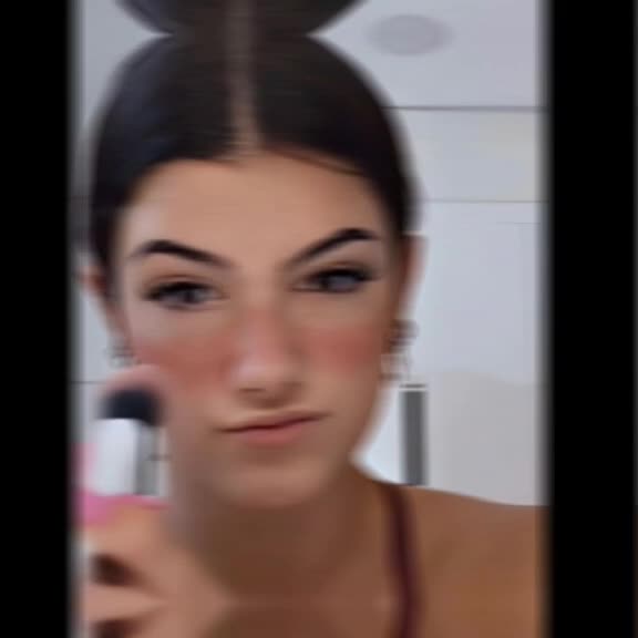 @Charli