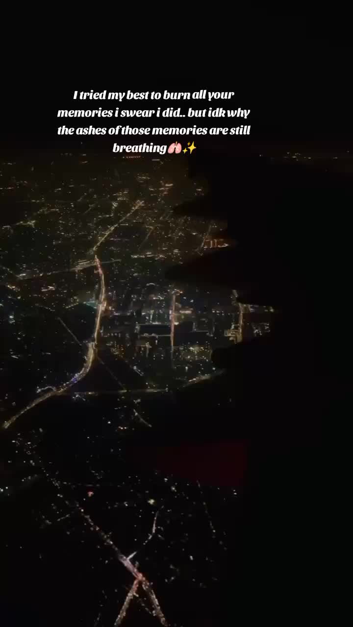 @एस्थर 🌙🤍