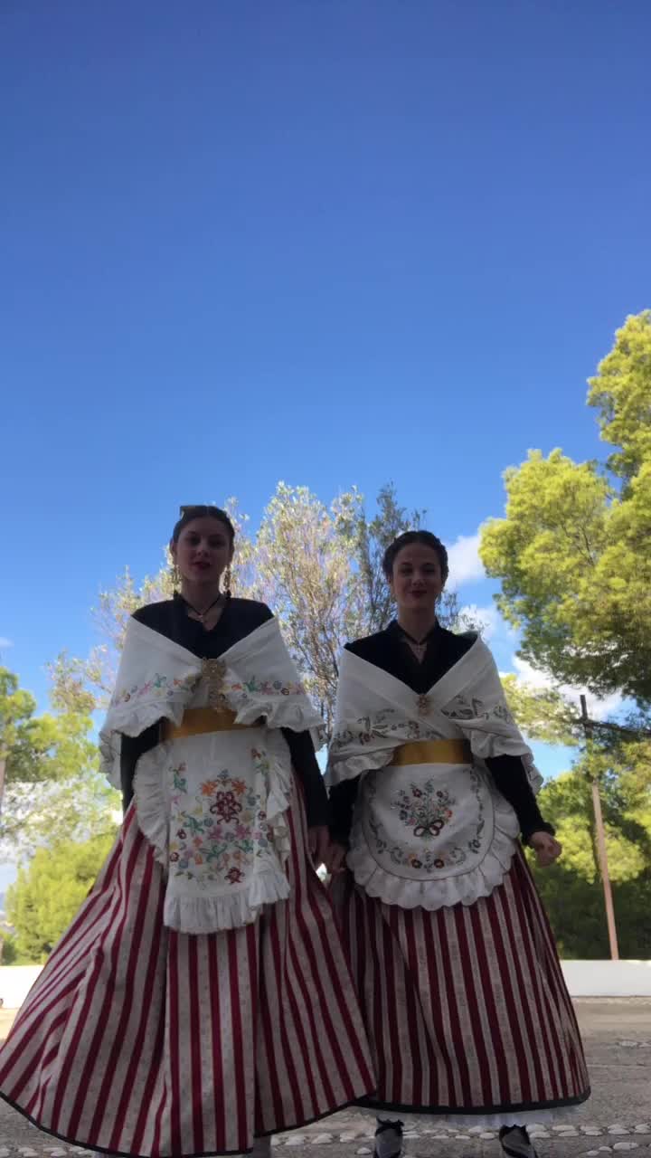 @leiresantacreuu